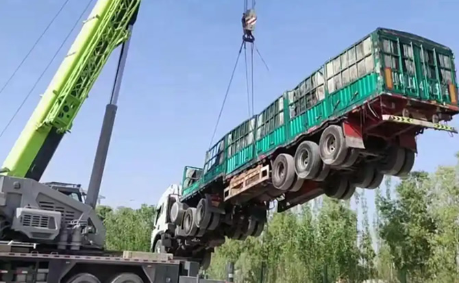 天山区道路脱困救援案例